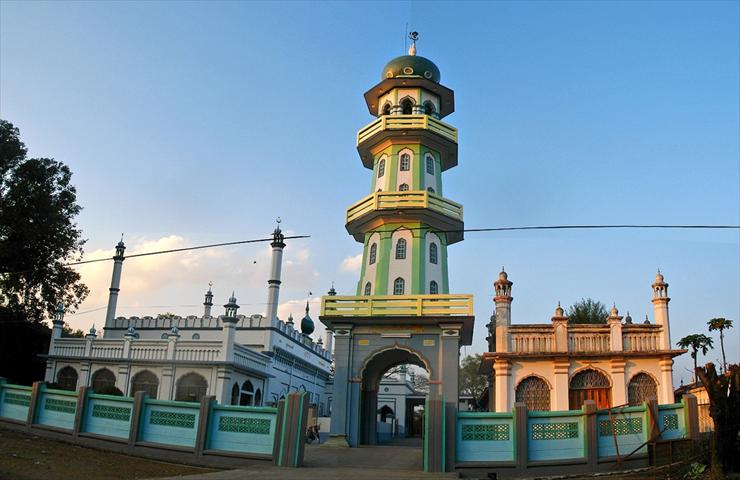 Architecture - Hsipaw Mosque in Burma.jpg