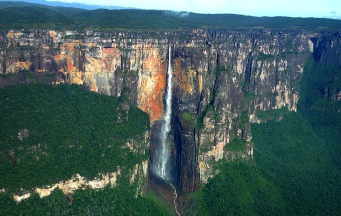 Wodospady - Wodospad Salto Angel - najwyższy wodospad świata, Wenezuela.jpg